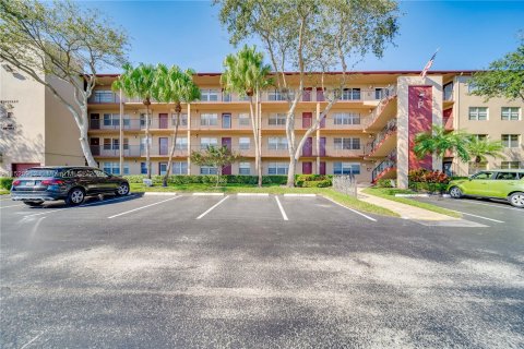 Condominio en venta en Pembroke Pines, Florida, 2 dormitorios, 108.32 m2 № 986205 - foto 27
