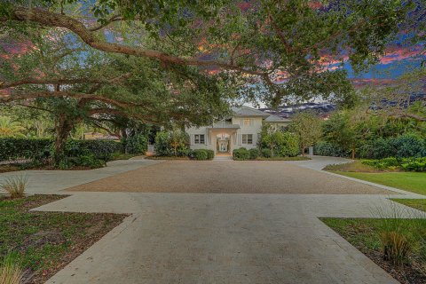 Villa ou maison à vendre à Stuart, Floride: 4 chambres, 641.21 m2 № 1154184 - photo 5