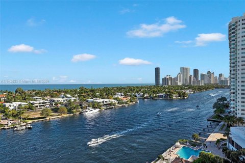 Copropriété à vendre à Aventura, Floride: 2 chambres, 106.47 m2 № 1325311 - photo 22