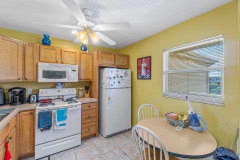 Condominio en venta en Boynton Beach, Florida, 2 dormitorios, 91.23 m2 № 989424 - foto 20