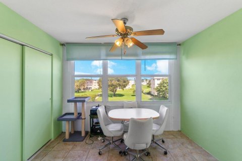 Condominio en venta en Boynton Beach, Florida, 2 dormitorios, 91.23 m2 № 989424 - foto 16