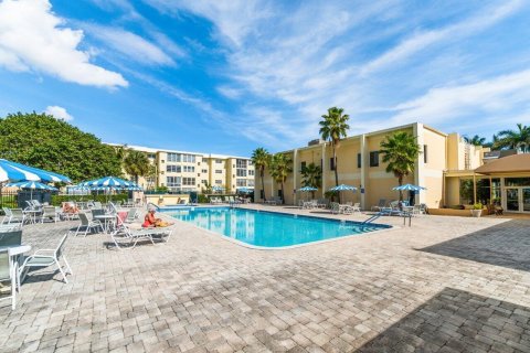 Condominio en venta en Boynton Beach, Florida, 2 dormitorios, 91.23 m2 № 989424 - foto 7
