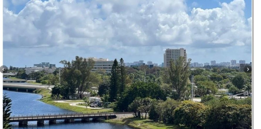 Condo à Pompano Beach, Floride, 2 chambres  № 989381