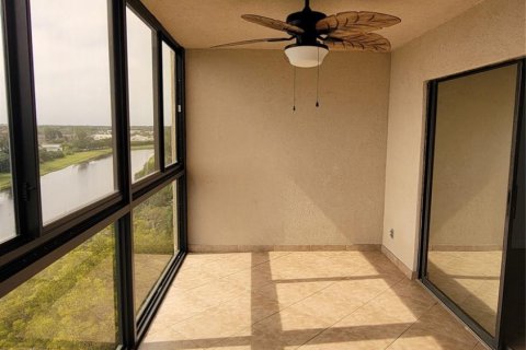 Copropriété à vendre à Pompano Beach, Floride: 2 chambres, 129.97 m2 № 989381 - photo 3