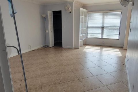 Copropriété à vendre à Pompano Beach, Floride: 2 chambres, 129.97 m2 № 989381 - photo 19