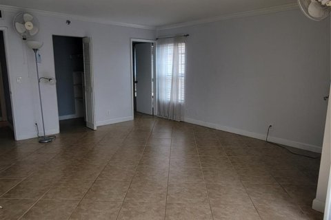 Copropriété à vendre à Pompano Beach, Floride: 2 chambres, 129.97 m2 № 989381 - photo 17