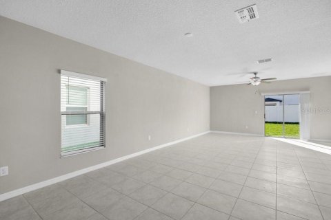 House in Tampa, Florida 6 bedrooms, 242.85 sq.m. № 1364583 - photo 8