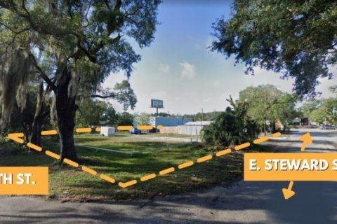 Commercial property in Tampa, Florida № 213033 - photo 2