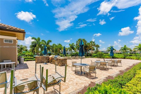 Copropriété à vendre à Hollywood, Floride: 1 chambre, 62.43 m2 № 1393489 - photo 14