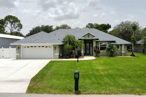 House in Lake Placid, Florida 4 bedrooms, 181.07 sq.m. № 1273244 - photo 8