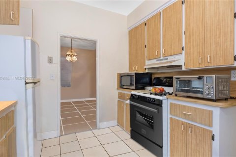 Casa en venta en Miami Beach, Florida, 3 dormitorios, 158.12 m2 № 56904 - foto 13
