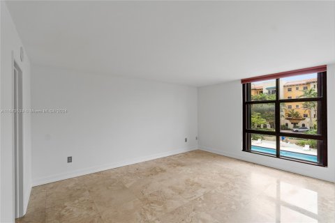 Copropriété à vendre à Coral Gables, Floride: 2 chambres, 137.68 m2 № 1325417 - photo 14