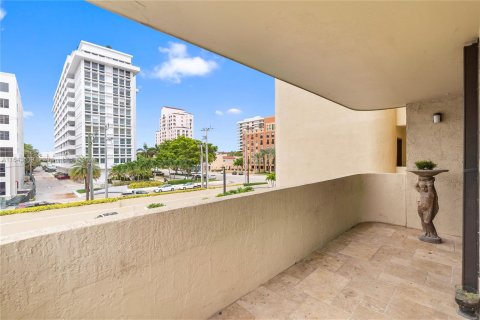 Copropriété à vendre à Coral Gables, Floride: 2 chambres, 137.68 m2 № 1325417 - photo 11