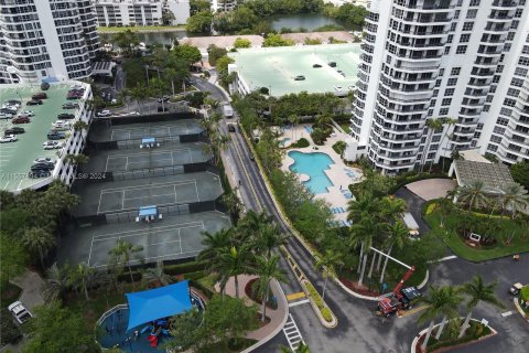 Condominio en venta en Aventura, Florida, 3 dormitorios, 159.23 m2 № 1098605 - foto 7