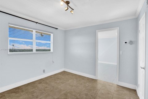 Condominio en venta en Hillsboro Beach, Florida, 2 dormitorios, 111.48 m2 № 1118320 - foto 22