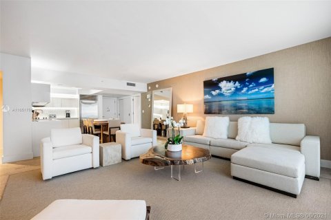Condominio en alquiler en Miami Beach, Florida, 2 dormitorios, 145.67 m2 № 10352 - foto 6