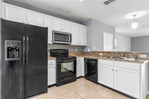 Adosado en venta en Orlando, Florida, 3 dormitorios, 176.61 m2 № 1365118 - foto 12