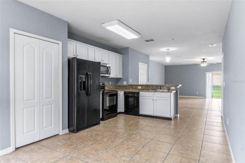 Adosado en venta en Orlando, Florida, 3 dormitorios, 176.61 m2 № 1365118 - foto 10