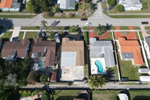 Casa en venta en Hollywood, Florida, 4 dormitorios, 240.34 m2 № 1229313 - foto 20