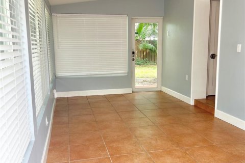 House in Fort Lauderdale, Florida 3 bedrooms, 130.81 sq.m. № 1146143 - photo 6