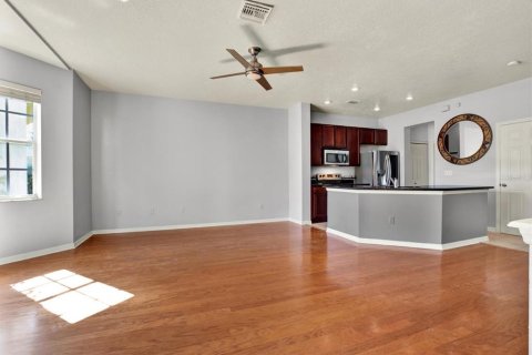 Townhouse in Tampa, Florida 3 bedrooms, 172.43 sq.m. № 1413454 - photo 18