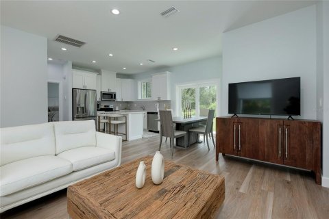 Casa en venta en Port Charlotte, Florida, 3 dormitorios, 108.32 m2 № 723821 - foto 8