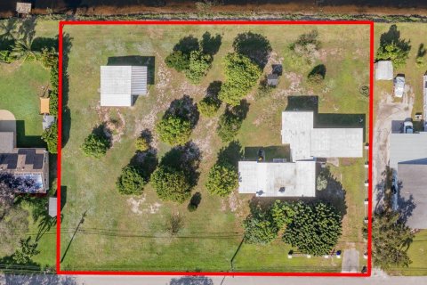 Villa ou maison à vendre à Lake Worth, Floride: 2 chambres, 131.18 m2 № 855482 - photo 15