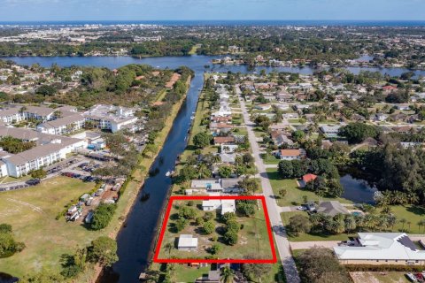 Casa en venta en Lake Worth, Florida, 2 dormitorios, 131.18 m2 № 855482 - foto 12