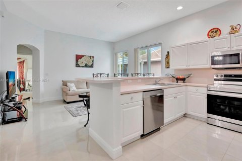 Casa en venta en Pembroke Pines, Florida, 3 dormitorios, 164.25 m2 № 1270234 - foto 8