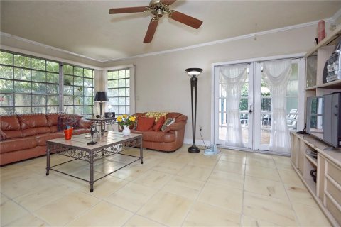 Villa ou maison à vendre à Coral Gables, Floride: 4 chambres, 183.11 m2 № 1310374 - photo 13