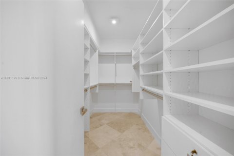 Condo in Sunny Isles Beach, Florida, 3 bedrooms  № 1293331 - photo 24