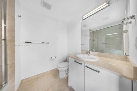 Condo in Sunny Isles Beach, Florida, 3 bedrooms  № 1293331 - photo 27