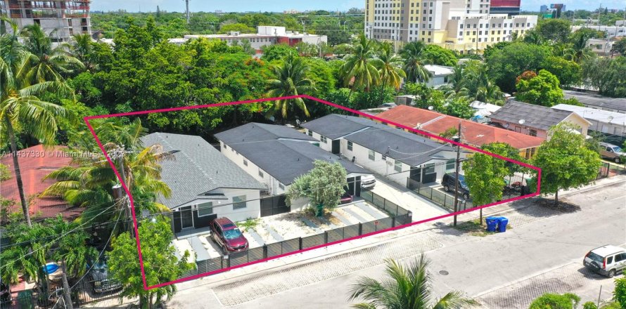 Commercial property in Miami, Florida 350.52 sq.m. № 674849