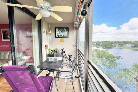 Condominio en venta en Pembroke Pines, Florida, 2 dormitorios, 79.15 m2 № 1394382 - foto 25