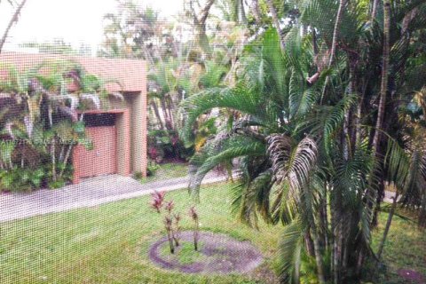 Condo in Sunrise, Florida, 2 bedrooms  № 1394385 - photo 17