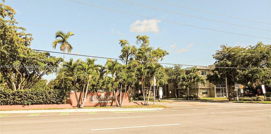 Condo in Sunrise, Florida, 2 bedrooms  № 1394385