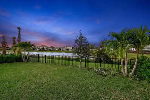 Villa ou maison à vendre à Palm Beach Gardens, Floride: 4 chambres, 303.6 m2 № 815921 - photo 10