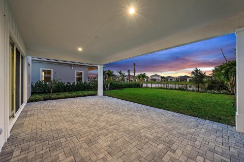 Villa ou maison à vendre à Palm Beach Gardens, Floride: 4 chambres, 303.6 m2 № 815921 - photo 15