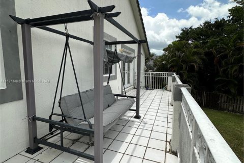 Villa ou maison à vendre à Cutler Bay, Floride: 4 chambres, 261.98 m2 № 1309413 - photo 26