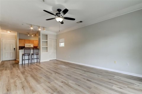 Condo in Tampa, Florida, 1 bedroom  № 1437349 - photo 7