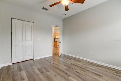 Condo in Tampa, Florida, 1 bedroom  № 1437349 - photo 21