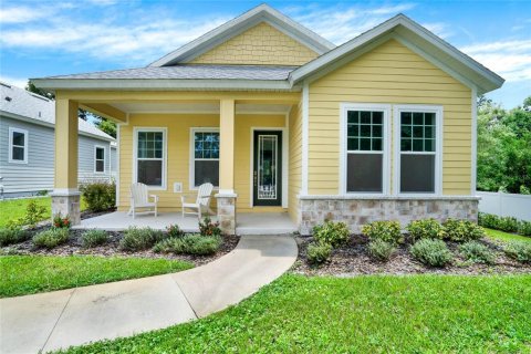 Villa ou maison à vendre à DeLand, Floride: 3 chambres, 142.42 m2 № 1318052 - photo 1