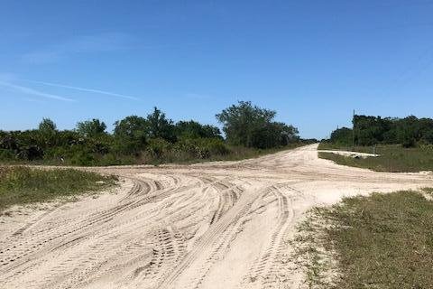 Land in Okeechobee, Florida № 1127993 - photo 9