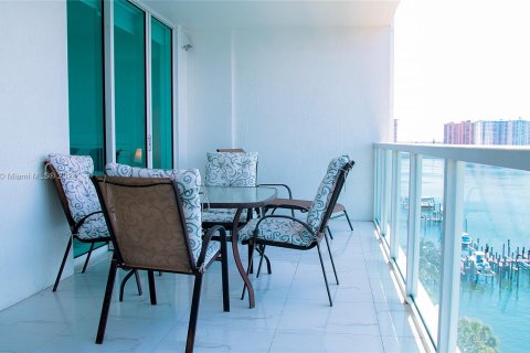 Copropriété à vendre à Sunny Isles Beach, Floride: 2 chambres, 106.84 m2 № 1240356 - photo 6