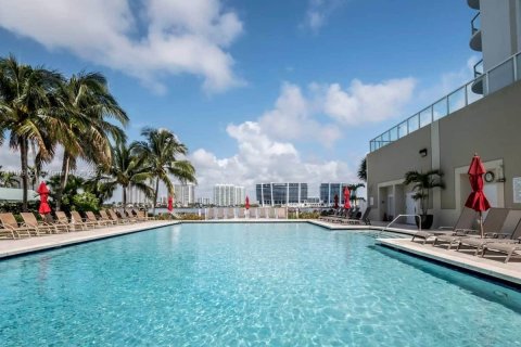 Copropriété à vendre à Sunny Isles Beach, Floride: 2 chambres, 106.84 m2 № 1240356 - photo 5