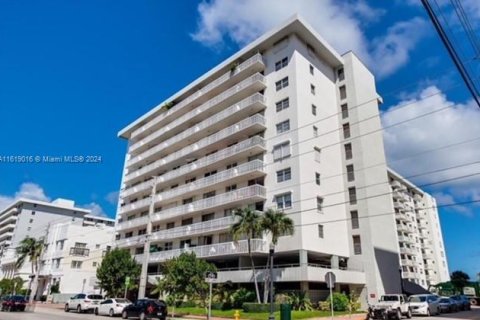 Copropriété à vendre à Miami Beach, Floride: 1 chambre, 60.85 m2 № 1240357 - photo 16