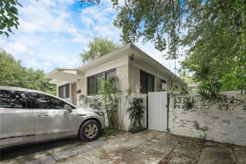 Immobilier commercial à vendre à Miami, Floride: 144 m2 № 1240435 - photo 4