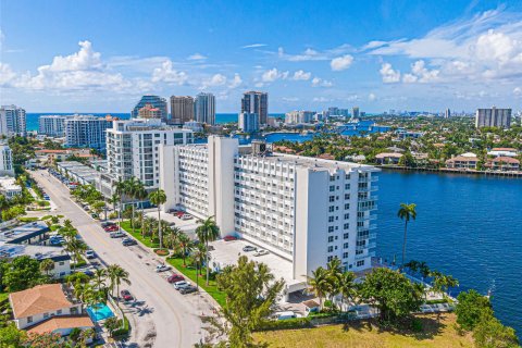 Condo in Fort Lauderdale, Florida, 2 bedrooms  № 981999 - photo 3