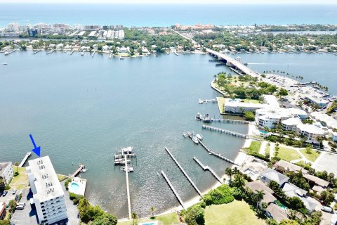 Condo in Lantana, Florida, 2 bedrooms  № 982024 - photo 20