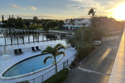 Copropriété à vendre à Lantana, Floride: 2 chambres, 88.26 m2 № 982024 - photo 5